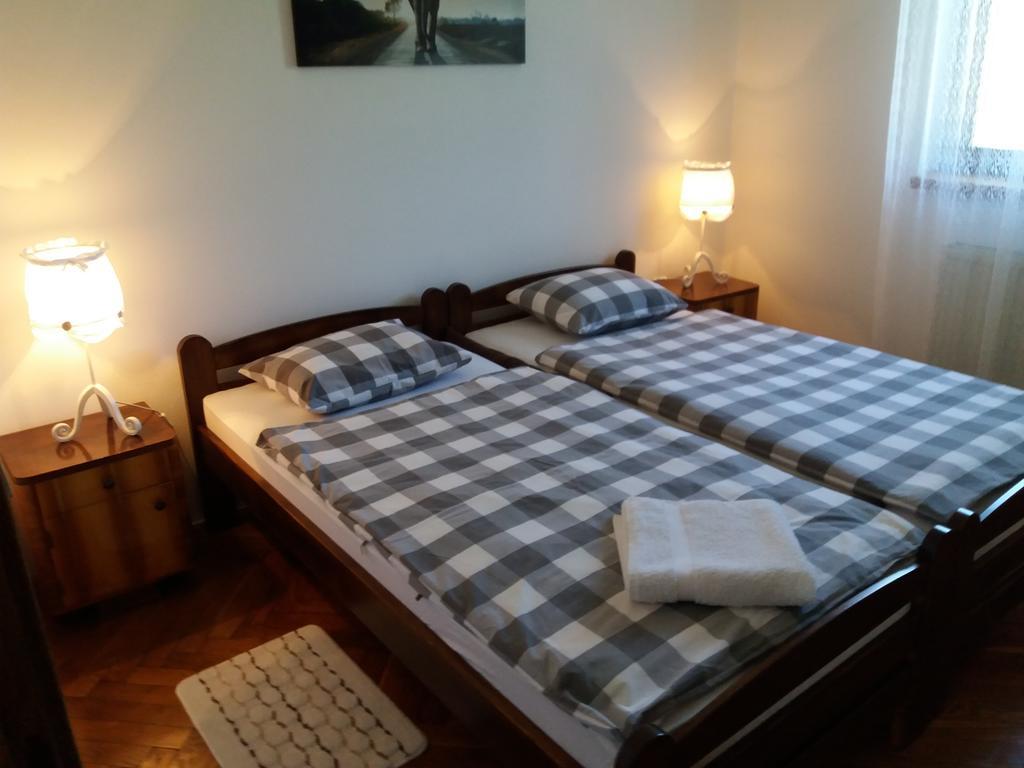Apartment Eva Rakovica Eksteriør billede